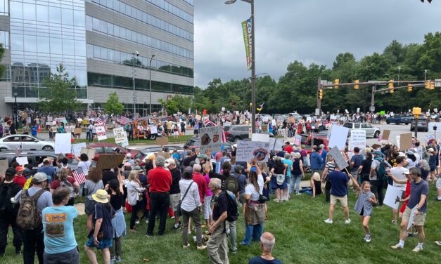 “No Kings” rally brought out thousands to Columbia